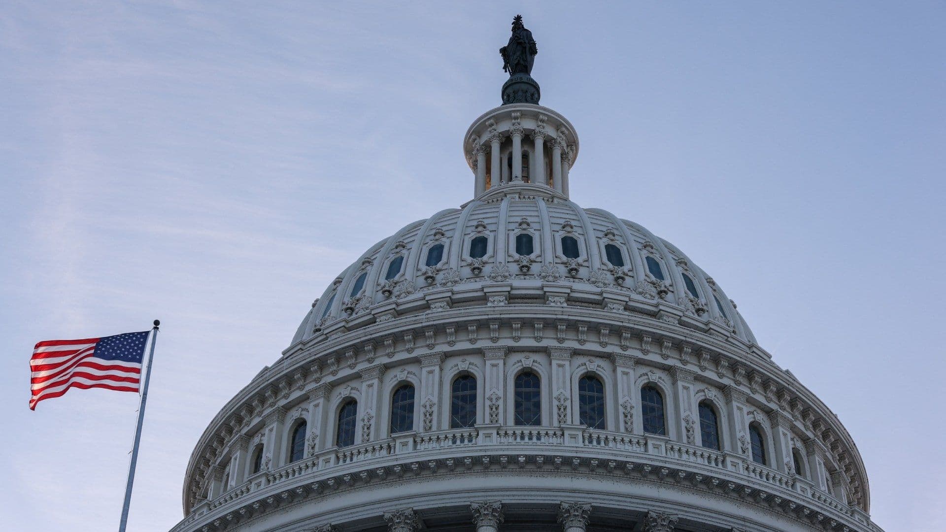 Senado de Estados Unidos Aprueba Acuerdo para Financiar al Gobierno Federal hasta Septiembre