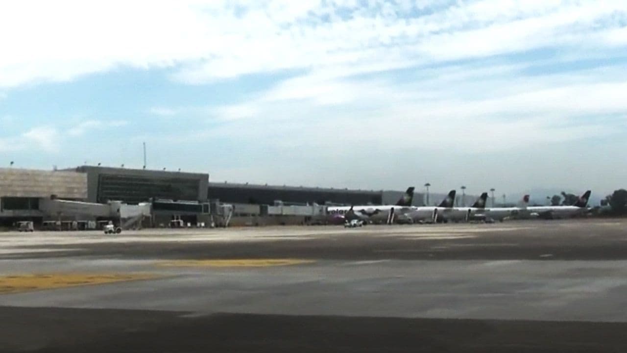 Así Operan Asaltantes de Camiones de Carga en Aeropuerto de Guadalajara