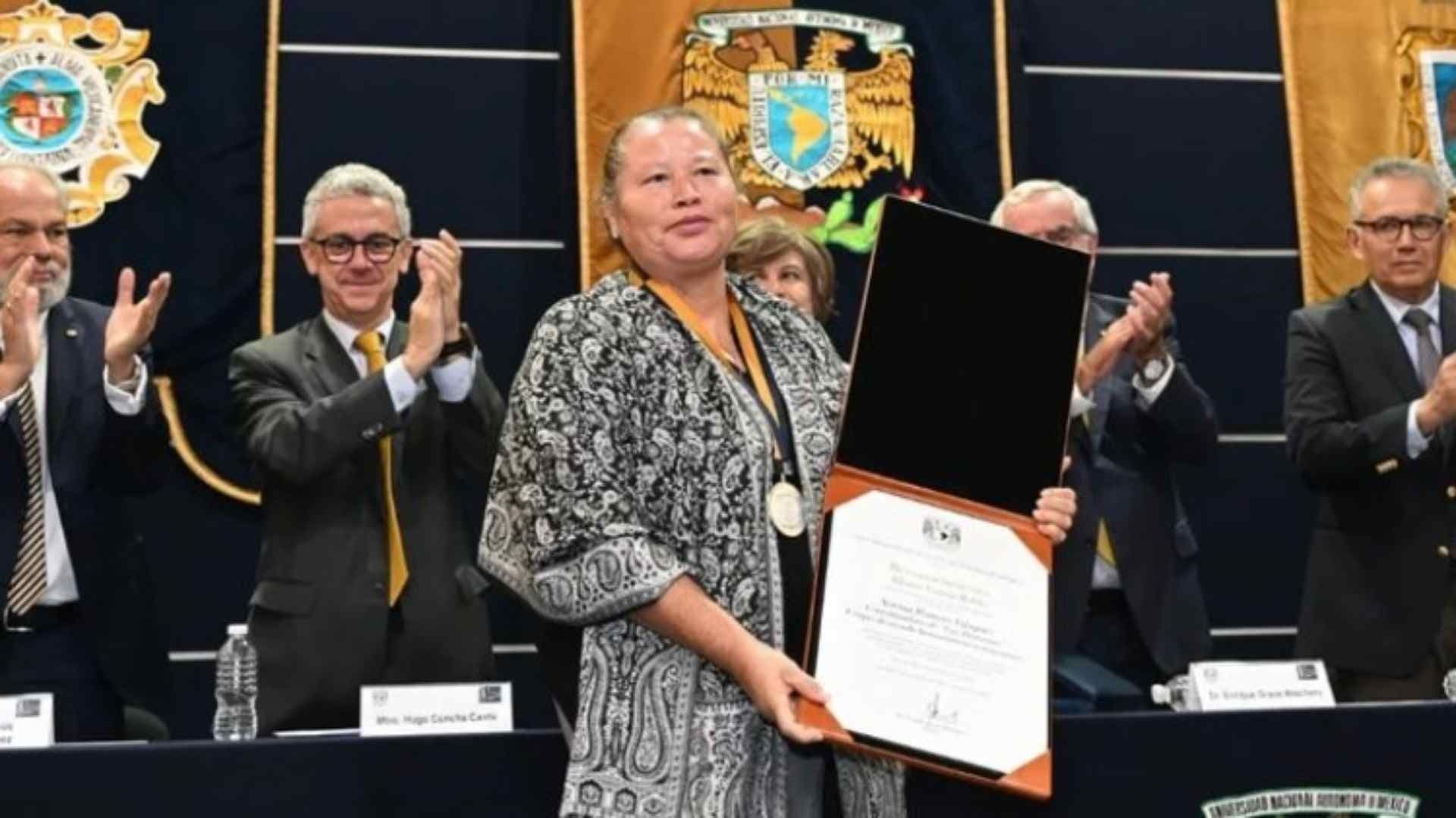 UNAM Entrega Reconocimiento a Las Patronas por su Labor con Migrantes