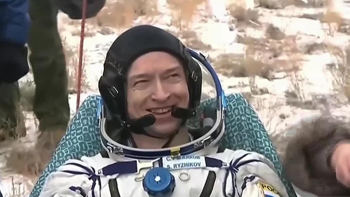 Aterriza la Nave Soyuz MS-27 en Kazajistán