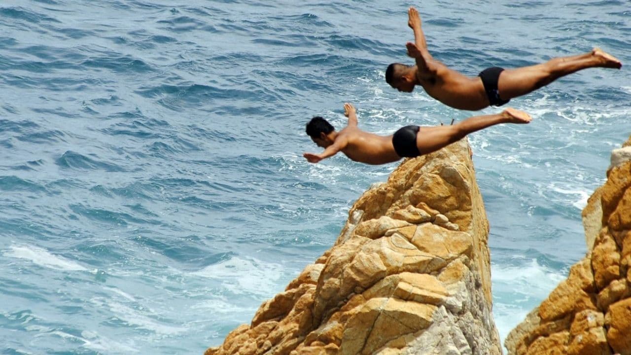 Huracán Otis: Clavadistas de La Quebrada de Acapulco Darán Show en Línea para Recaudar Fondos