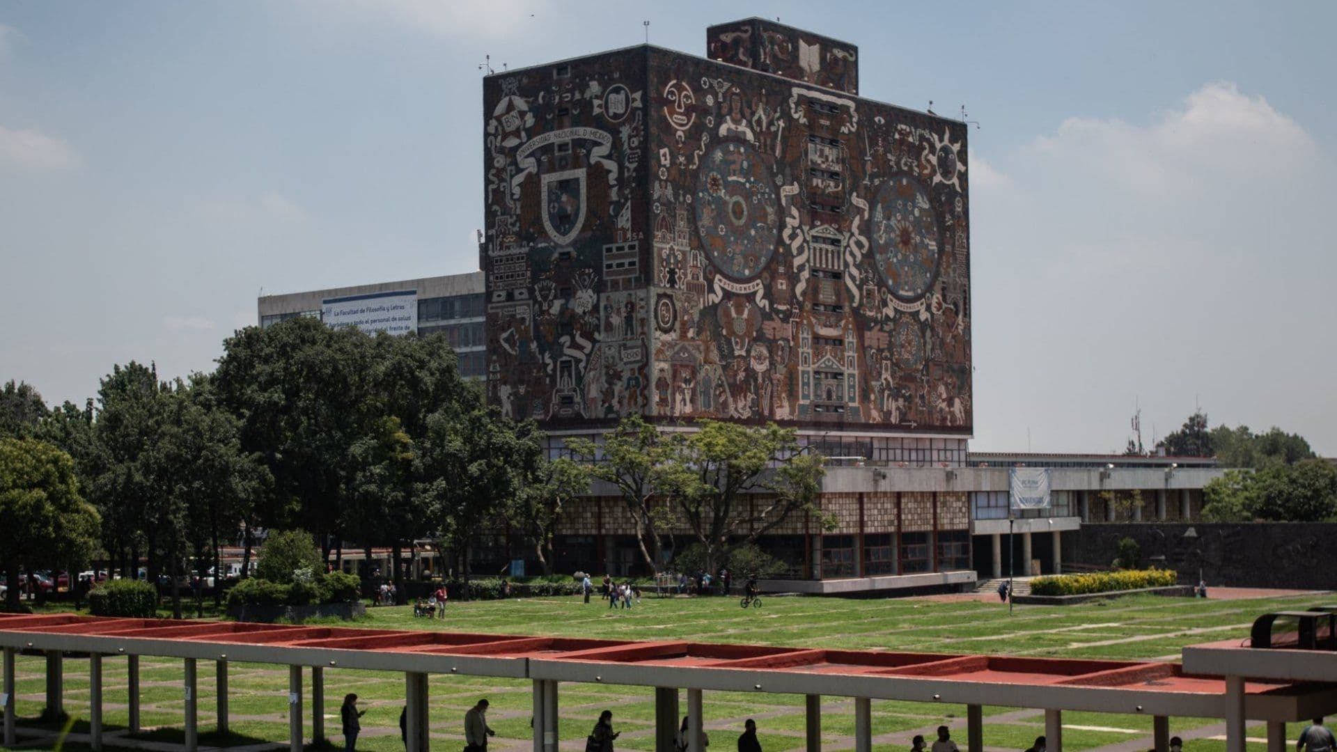 “Espero Cambie Dirección en la UNAM”: AMLO sobre Nombramiento de Leonardo Lomelí como Rector