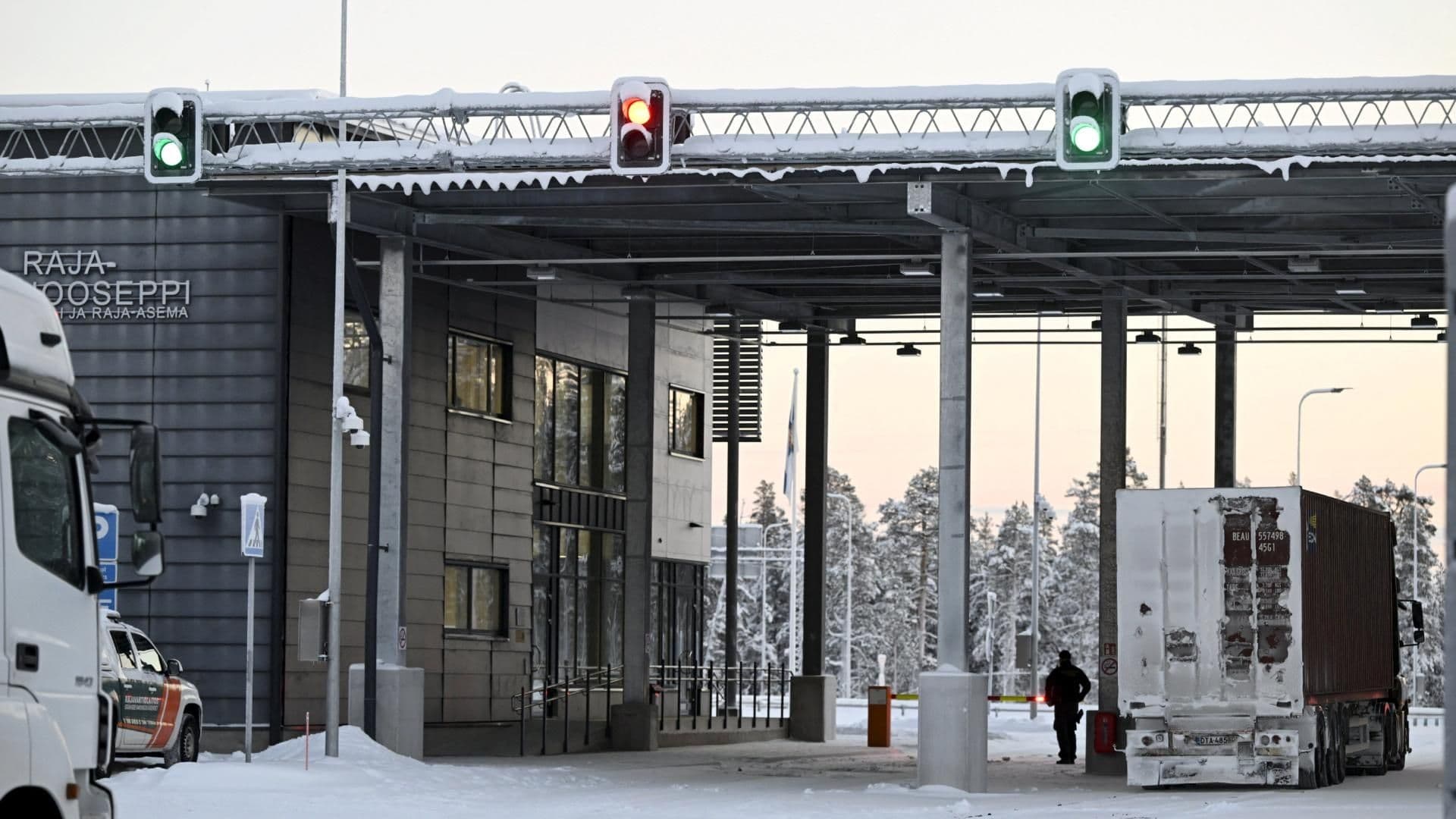 Finlandia Cierra Totalmente su Frontera con Rusia para Impedir Llegada de Refugiados