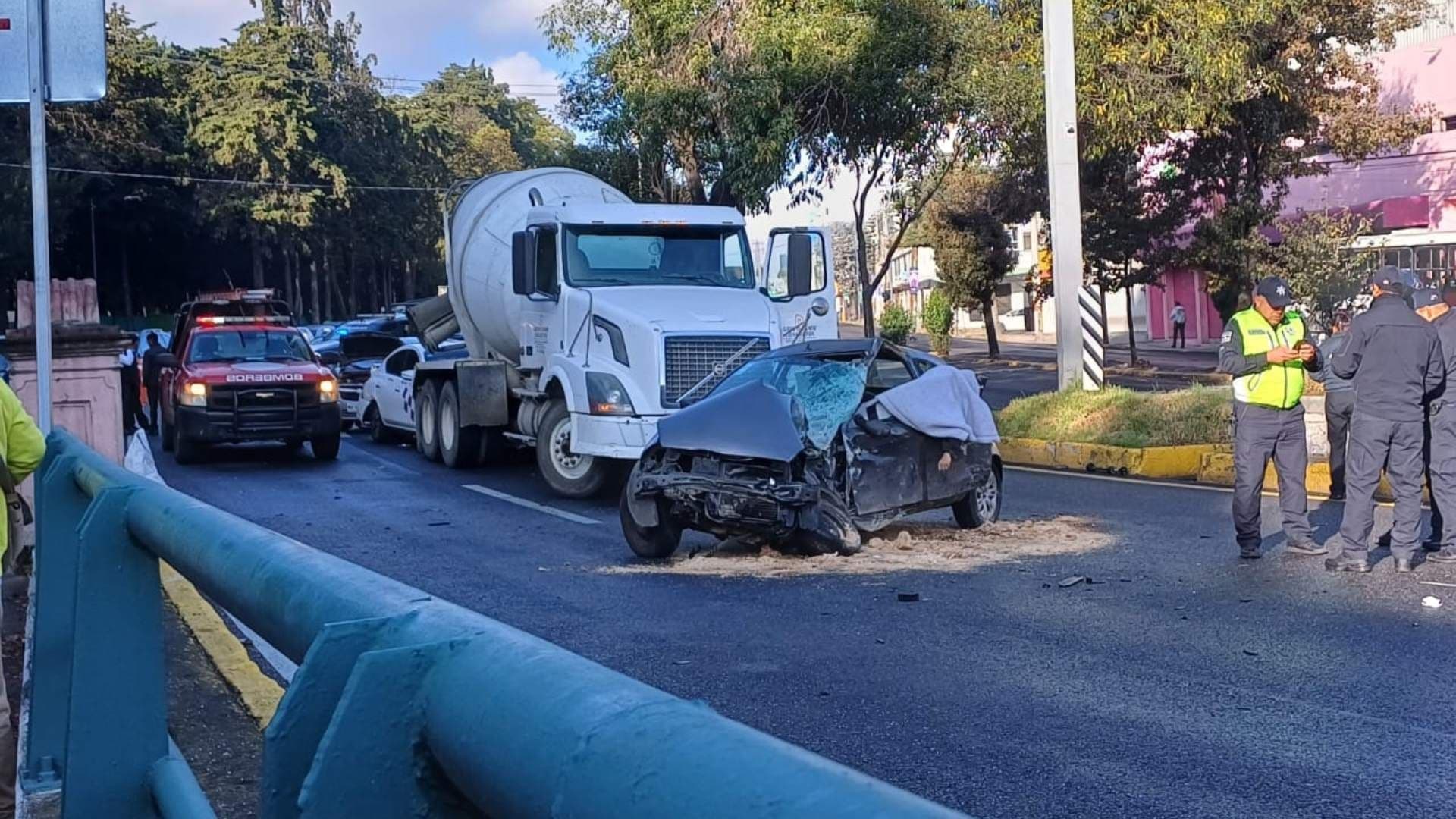 Choque Múltiple en Paseo Tollocan Deja un Muerto y Dos Lesionados