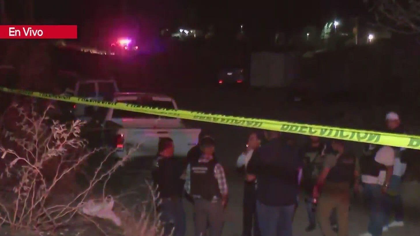 Fue Localizada una Camioneta con los Cuerpos de 3 Hombres en Villa Corona