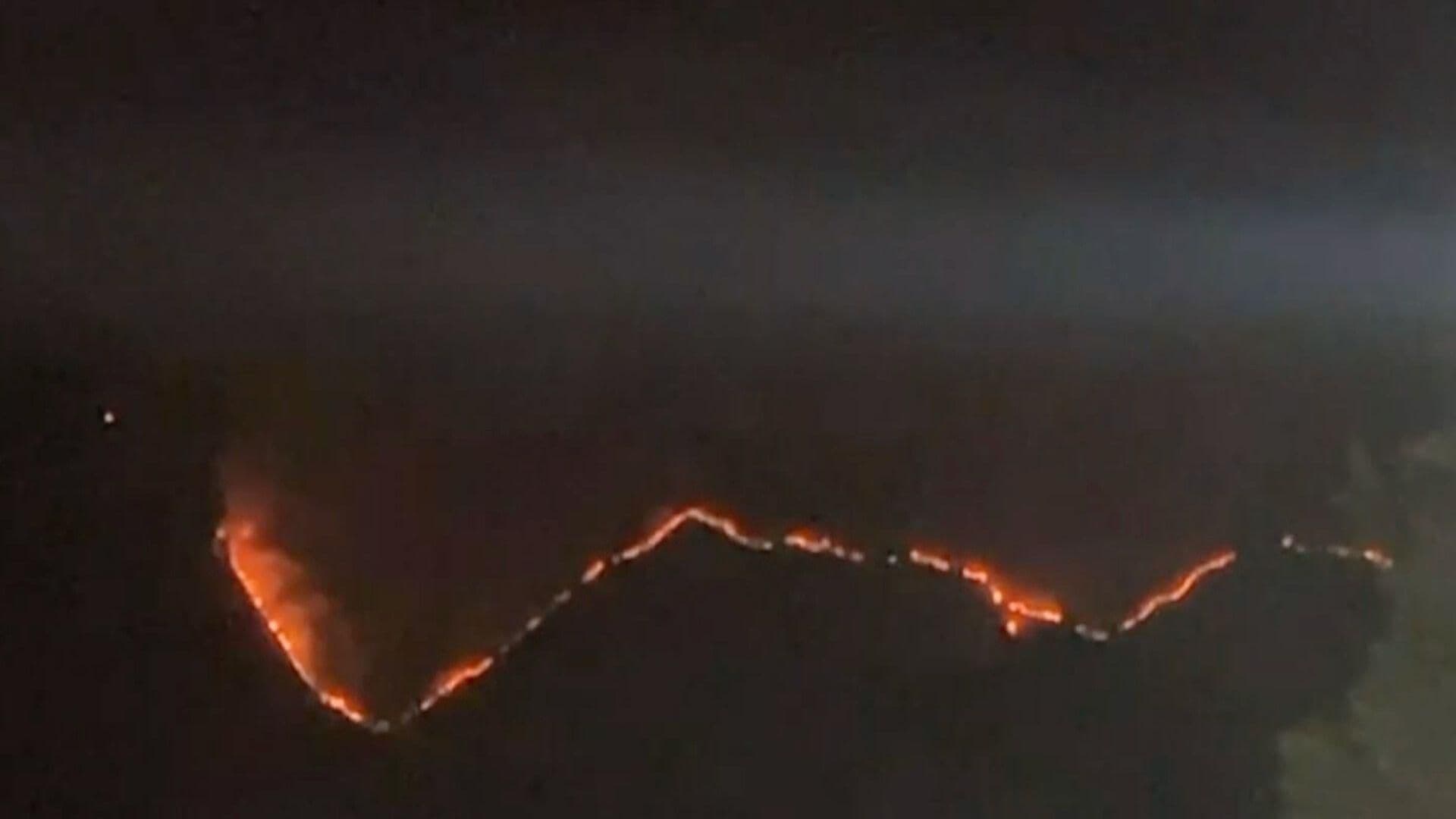 Surada Complica la Situación de Incendio en Huiloapan