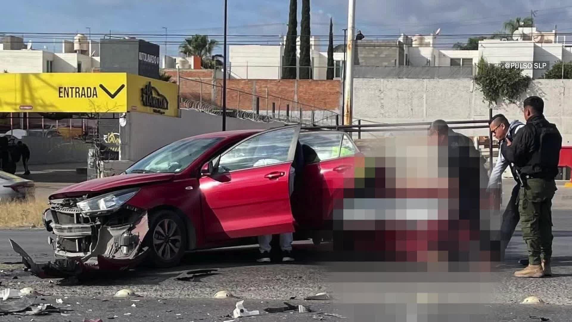 Muere una Mujer en Accidente Múltiple Sobre el Anillo Periférico de San Luis Potosí