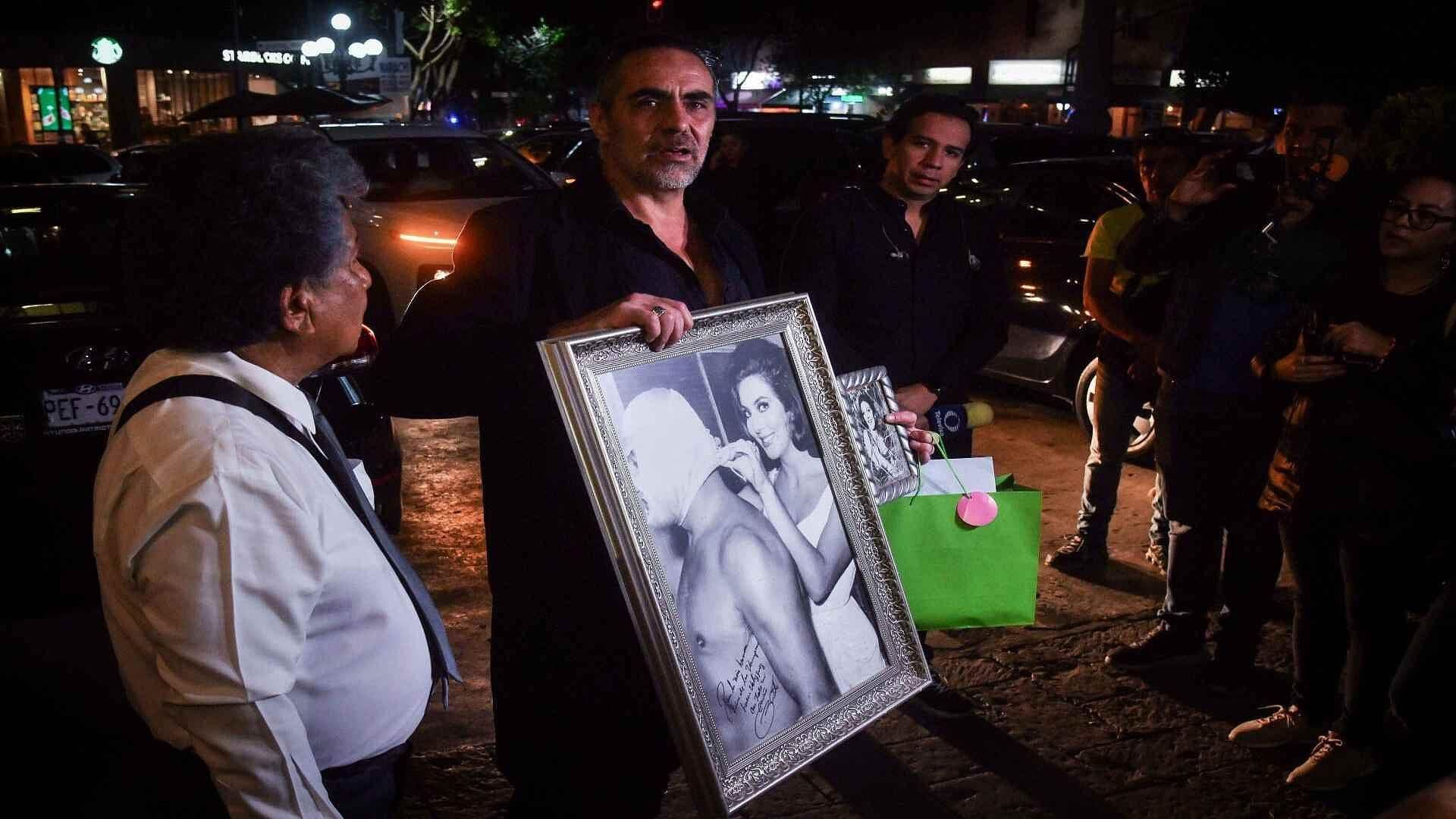Hijo de Lorena Velázquez la Vio Dormida, Tomó Su Mano y Ya No Despertó