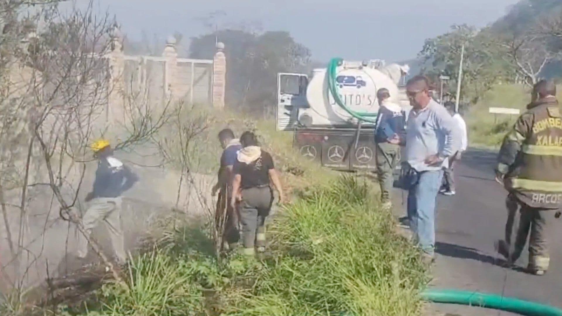 Se Reactiva Incendio de Pastizal en la Carretera Xalapa-Alto Lucero