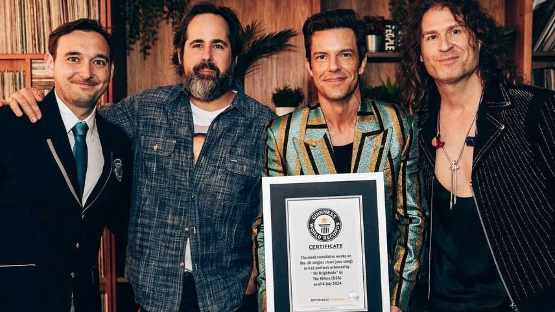 The Killers Reciben Récord Mundial Guinness por su Canción "Mr. Brightside"