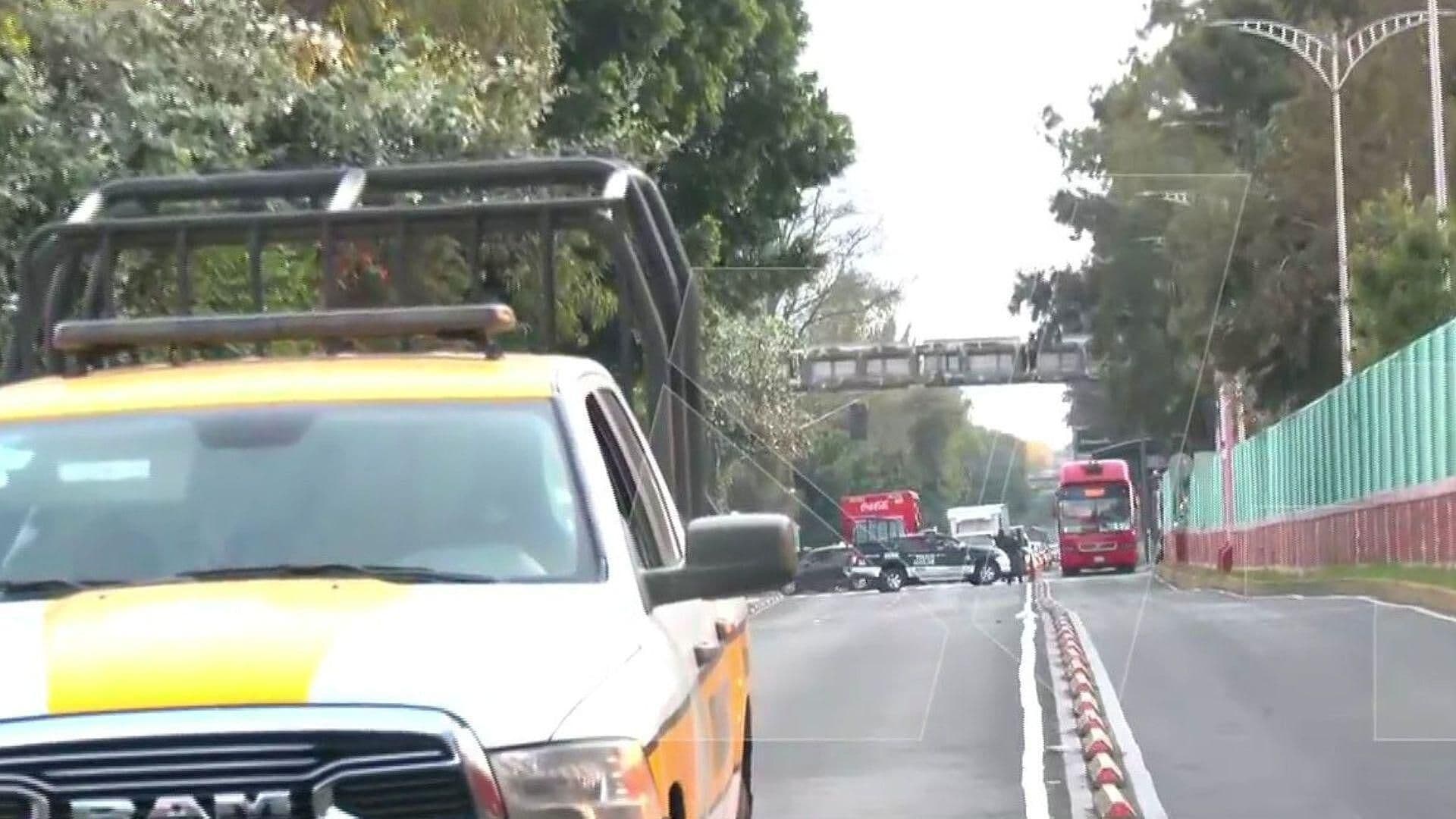 Cierran Eduardo Molina en la CDMX por Homenaje a Víctimas del News Divine