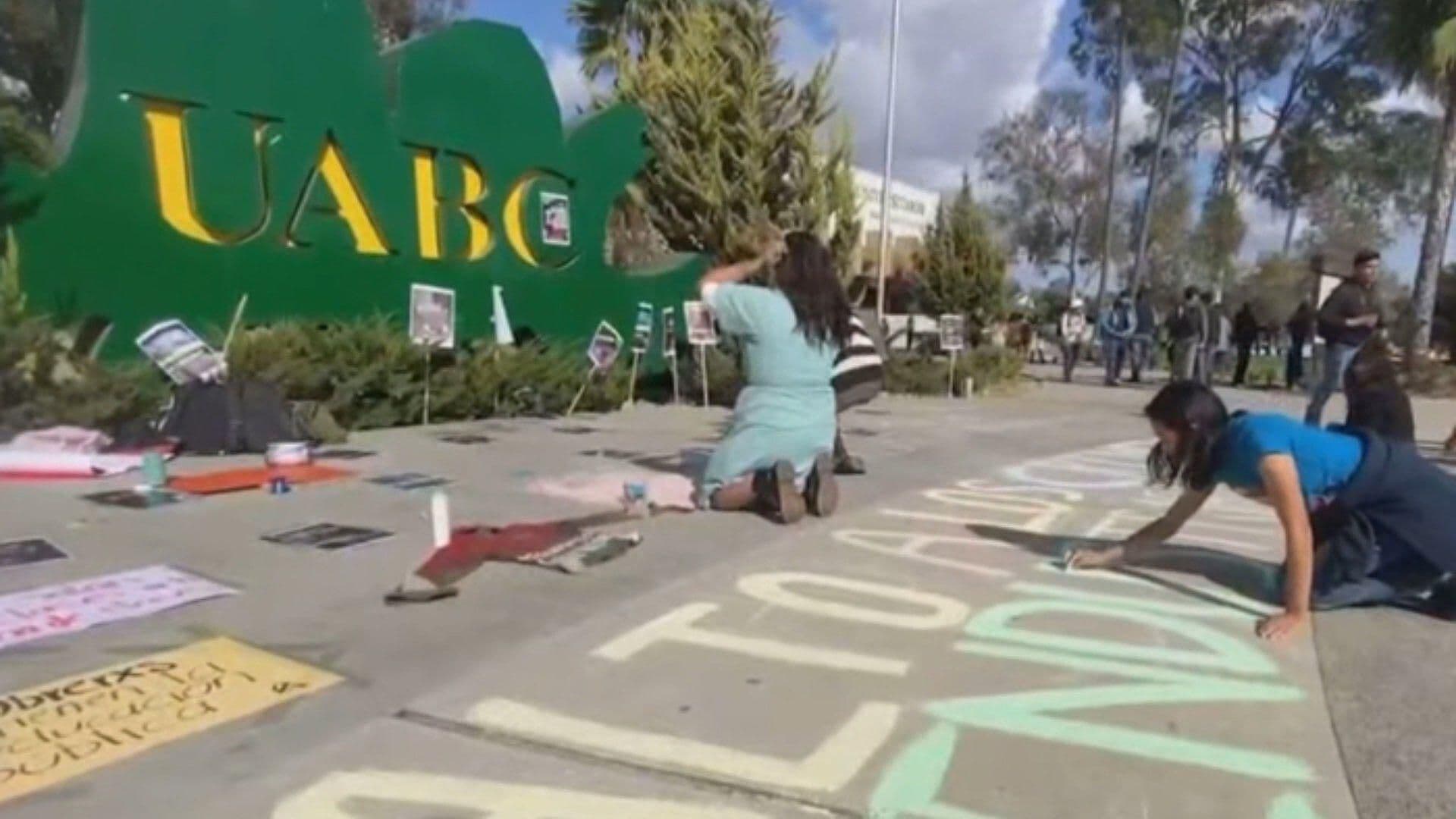 Alumnos de UABC Tijuana se Unen en Memoria de Servando Salazar y Eduardo Ortiz