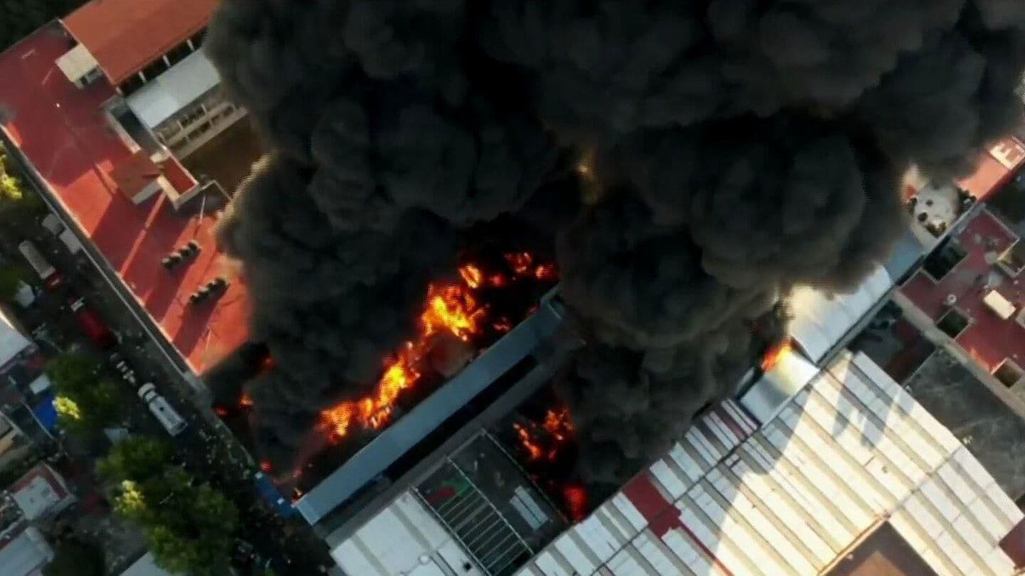 Así se Desarrolló el Incendio en Plaza Oasis en Tepito
