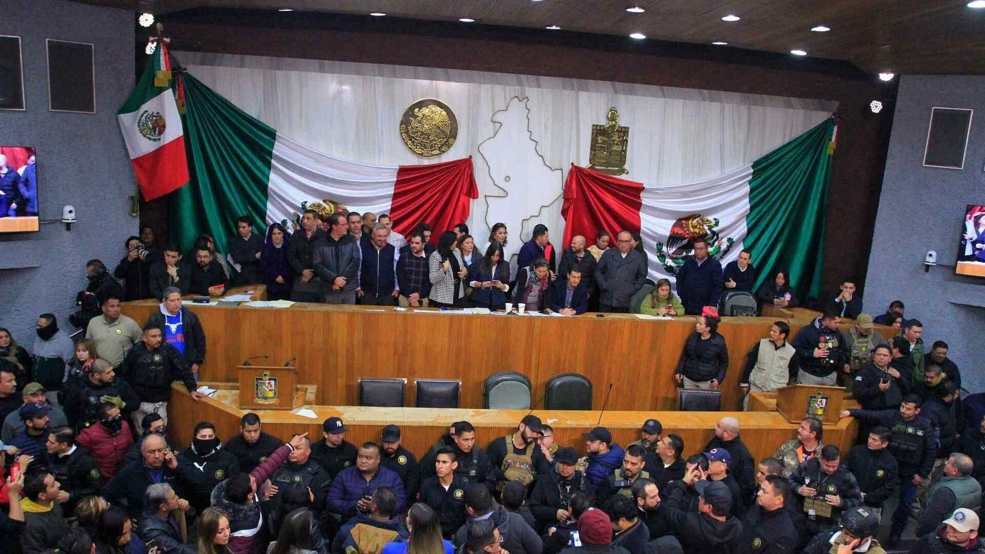 Samuel García Mandó a ‘Porros’ a Intimidar al Congreso: Sergio Sarmiento