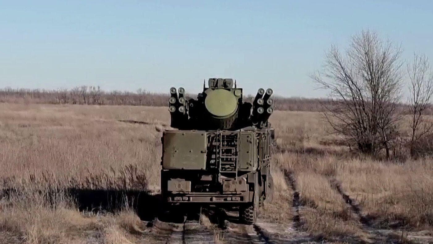 Rusia Rompe la Línea de Defensa de Ucrania en Lugansk