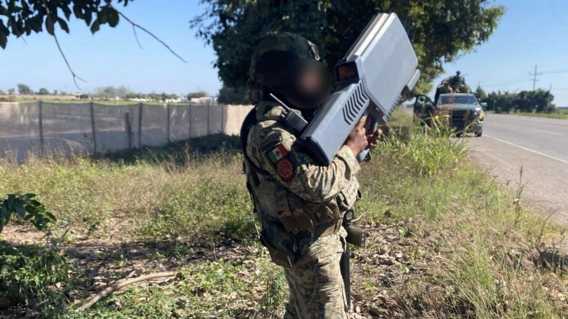 Derriban Tres Drones Irregulares Sobrevolando en Navolato, Sinaloa con Fusil Especial Anti-Dron