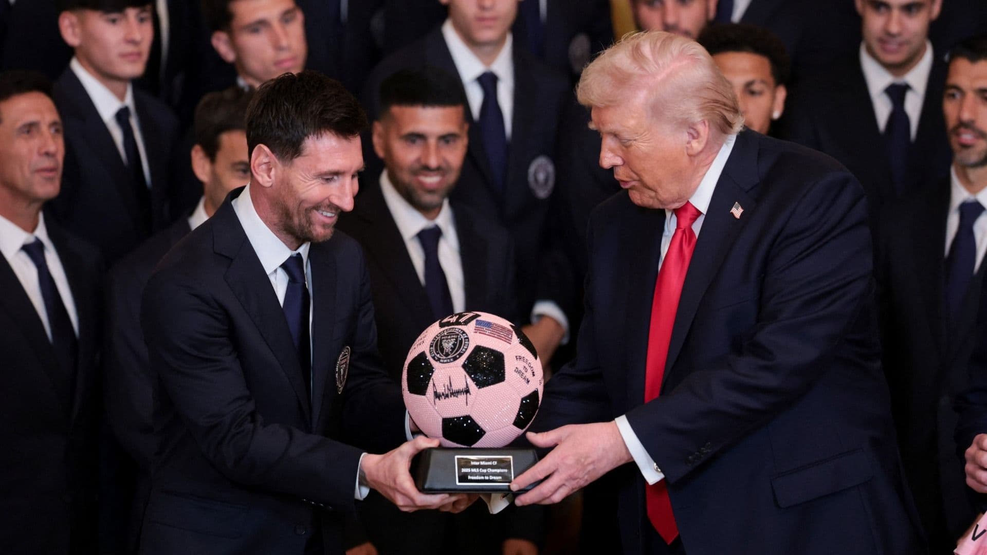 Donald Trump Recibe a Lionel Messi y al Inter Miami, Campeones de la MLS, en la Casa Blanca