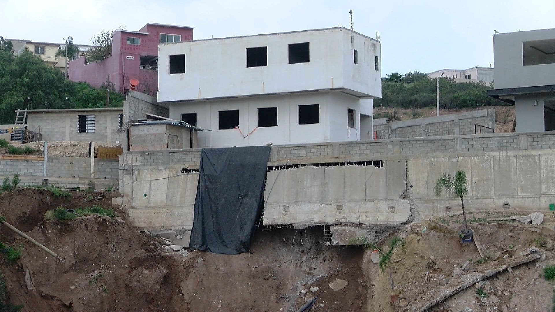 Autoconstrucción Provoca Riesgo de Derrumbe en Colinas del Sol, Tijuana