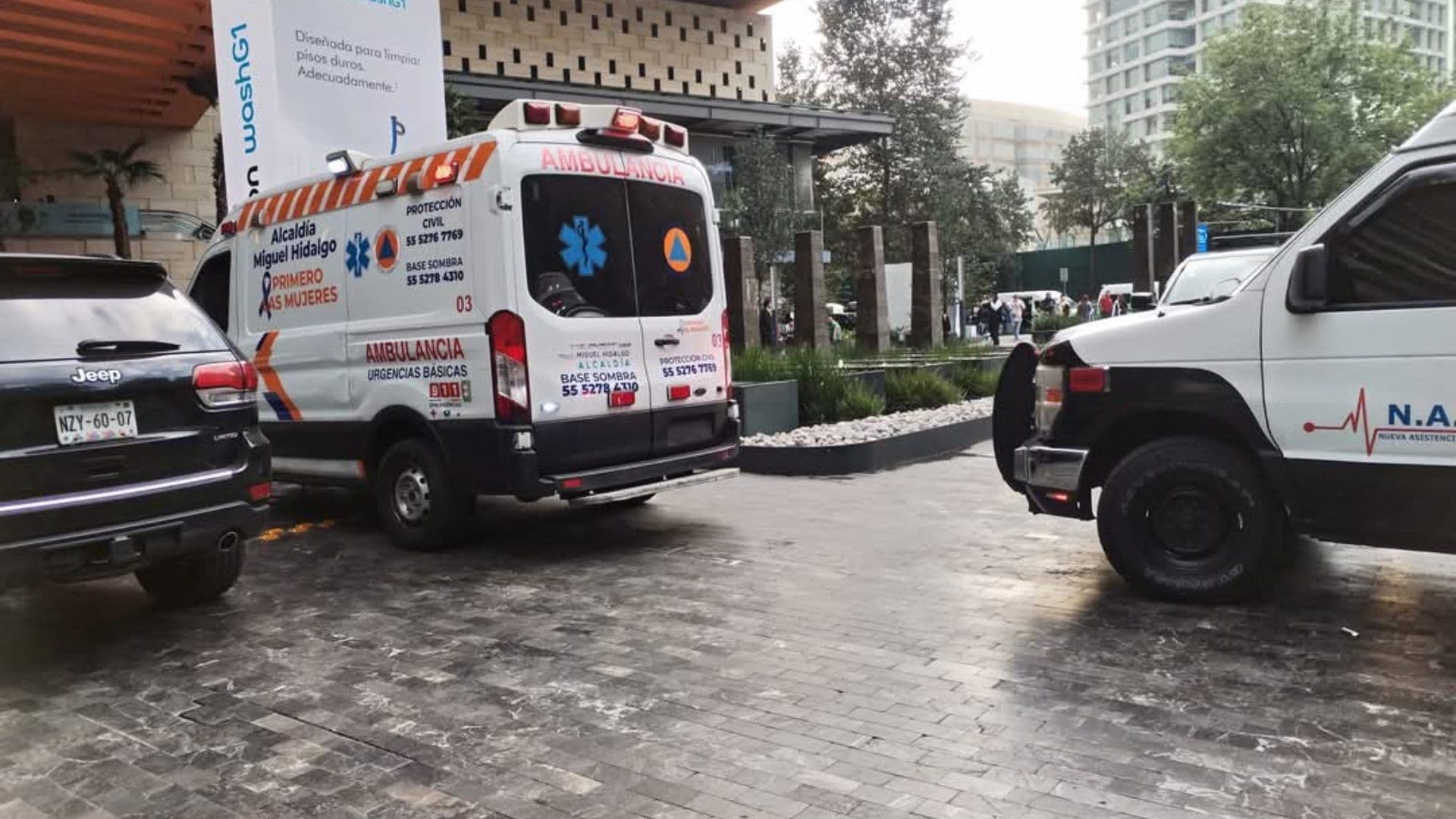 Asesinan a Balazos a Hombre que Comía en Restaurante de Plaza Miyana en Polanco, CDMX
