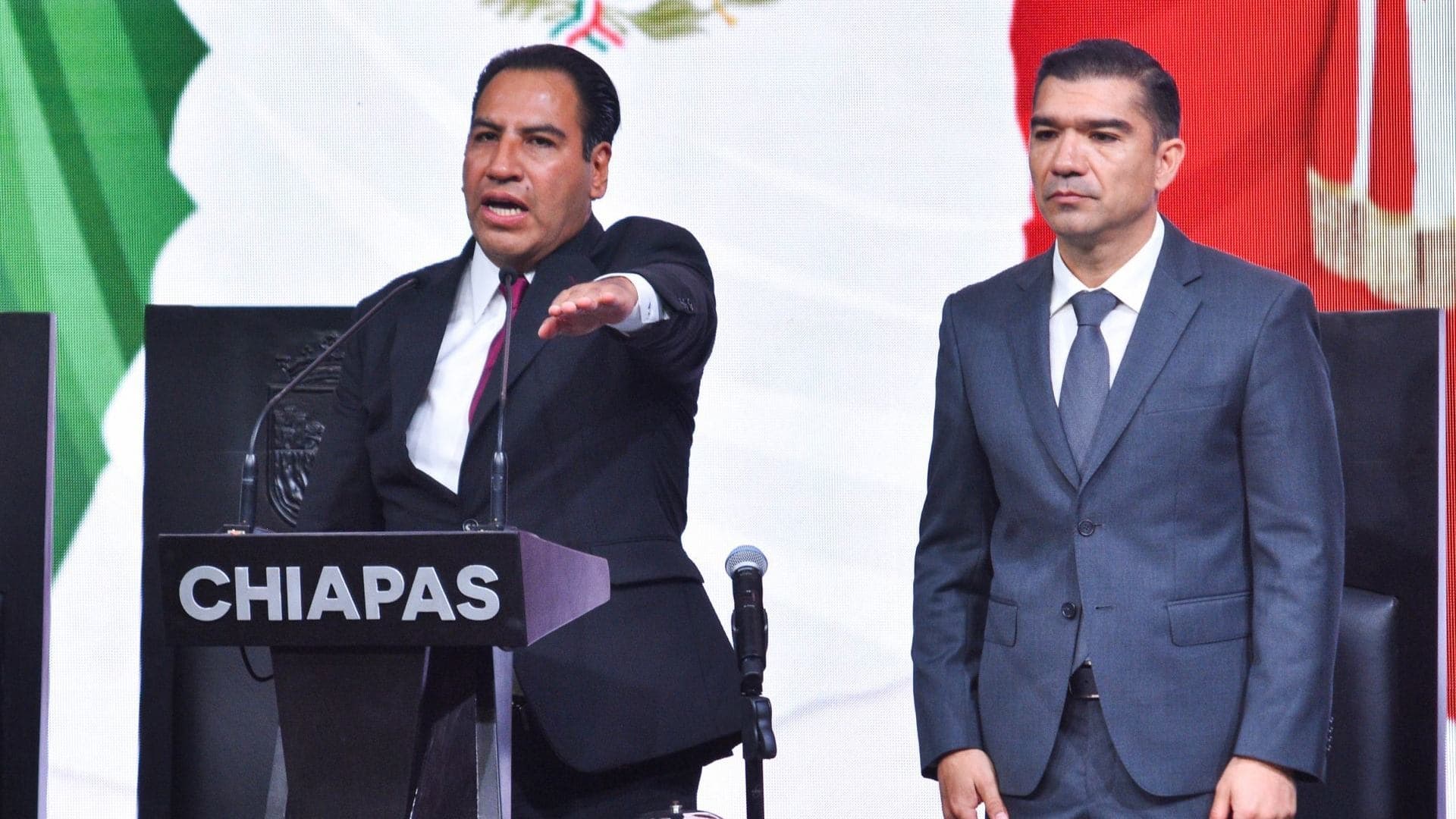 Eduardo Ramírez Rinde Protesta como Nuevo Gobernador de Chiapas; ‘Regresaré la Paz’, Dice