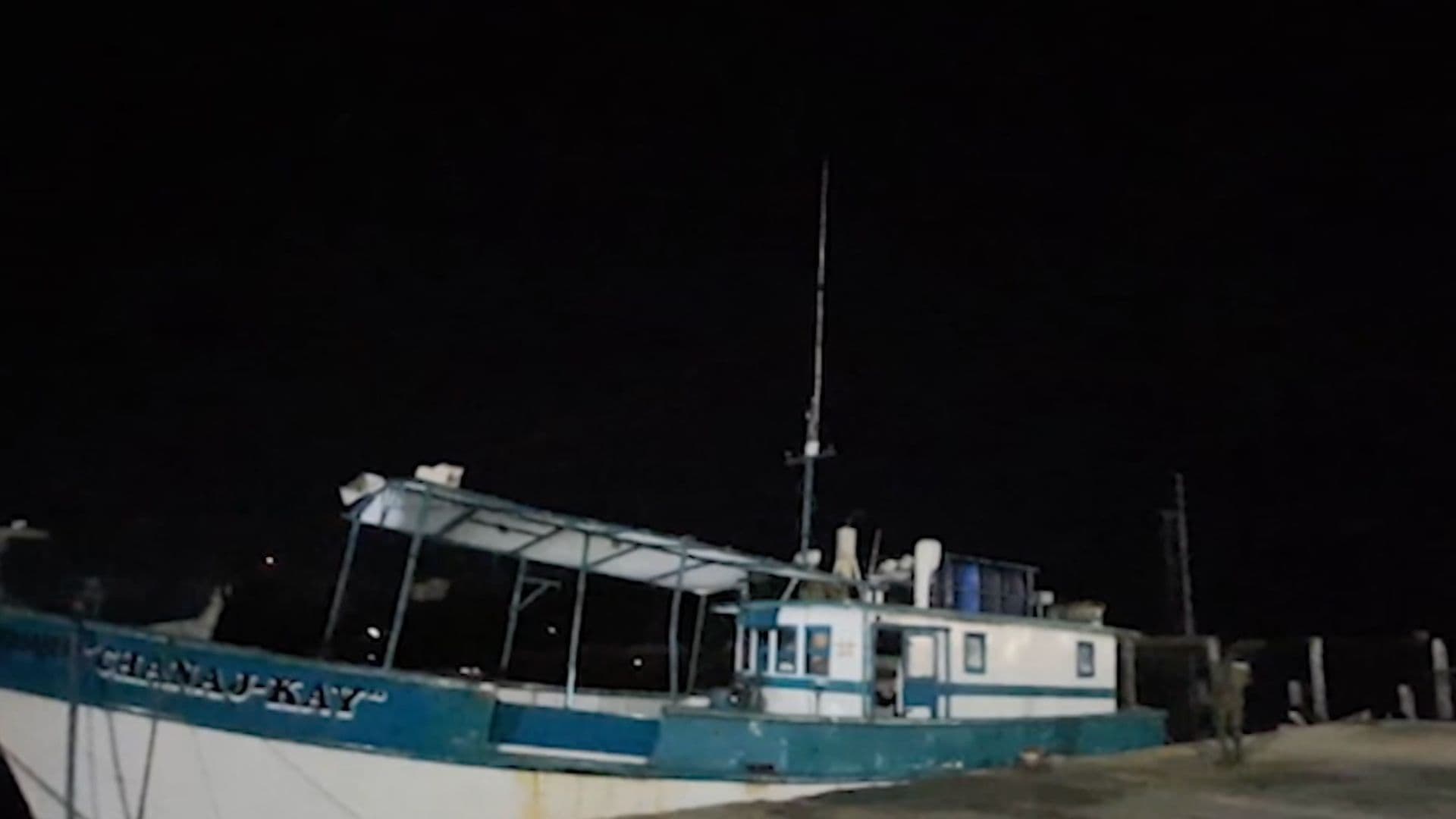 Aseguran 280 kilos de Langosta; Detienen Cinco Personas en el Puerto de Progreso
