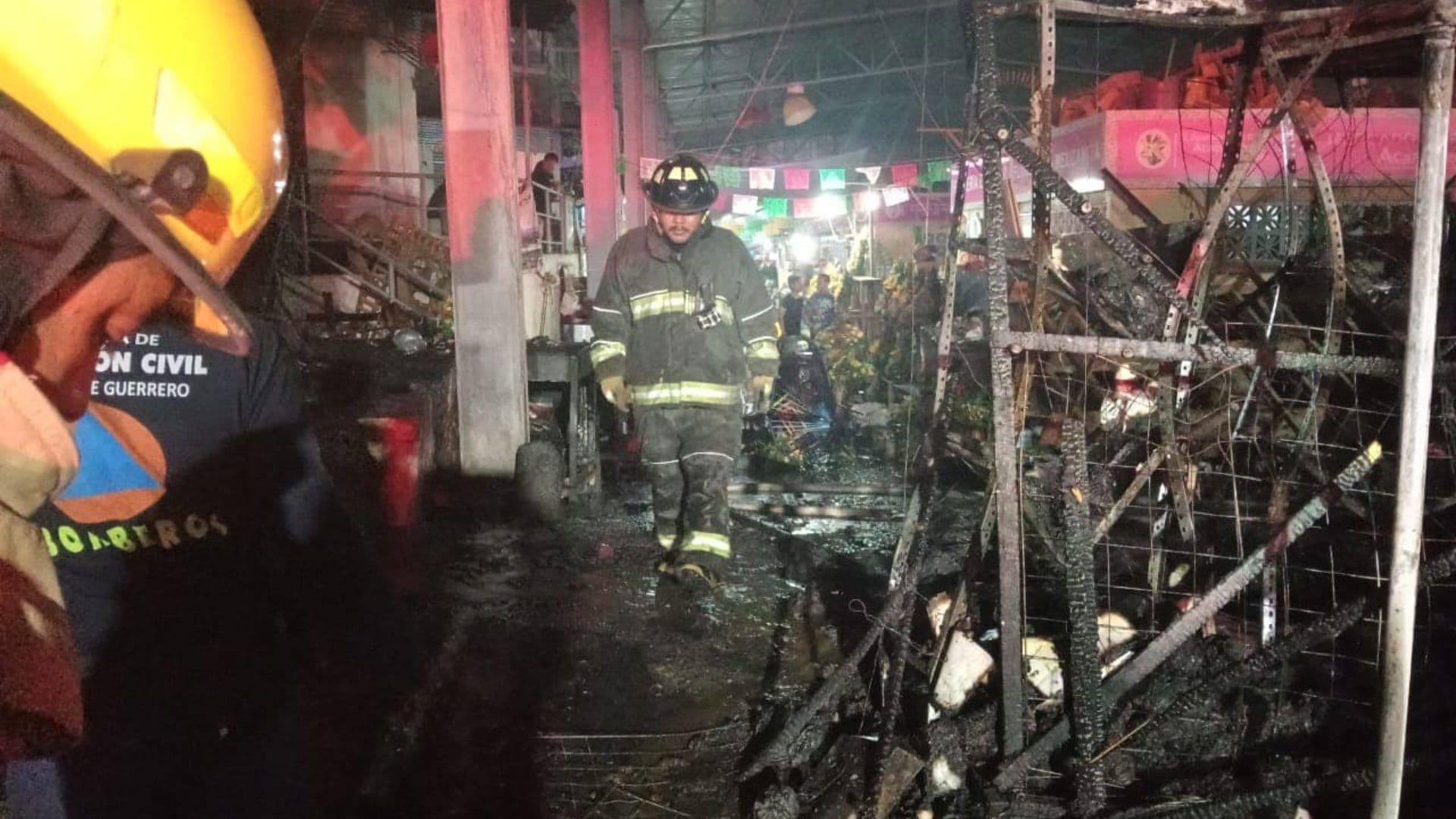 Incendio en Acapulco Hoy: Video Capta Fuego en el Mercado Central en la Víspera de Navidad 2024