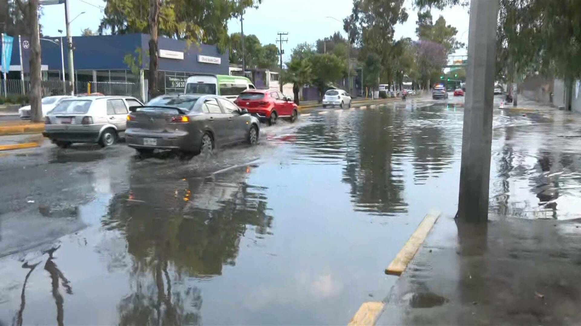 Encharcamientos en la Vía Morelos por Tormenta y Granizada en Ecatepec