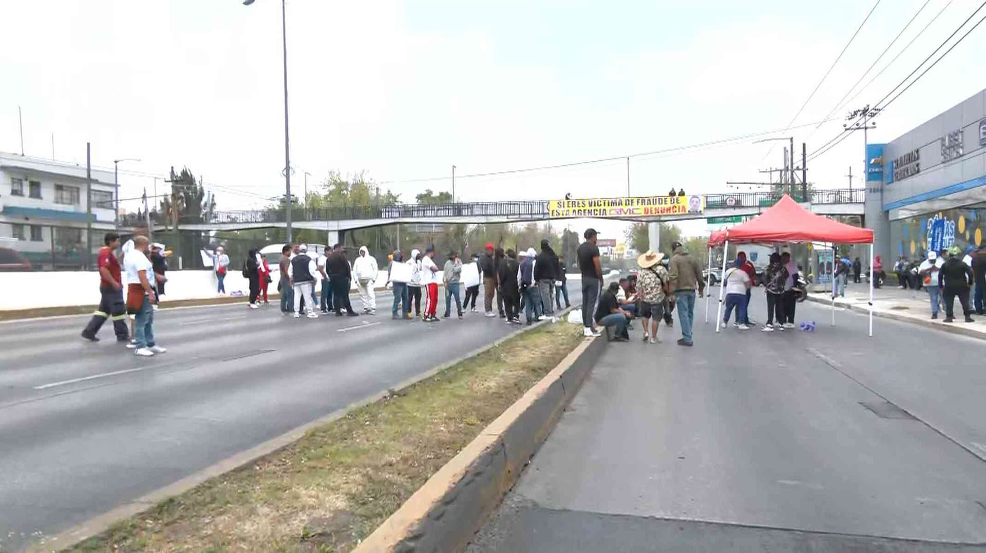 Bloqueo en la Venustiano Carranza: Circulación Complicada en Boulevard Puerto Aéreo Hoy