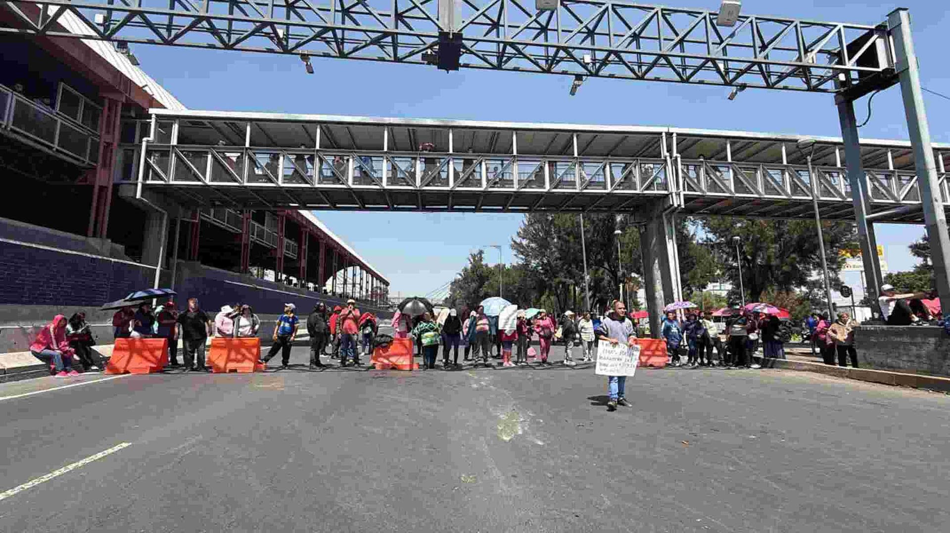 Bloqueo en la Ignacio Zaragoza Genera Caos Vial en CDMX: Alternativas para Evitar la Zona