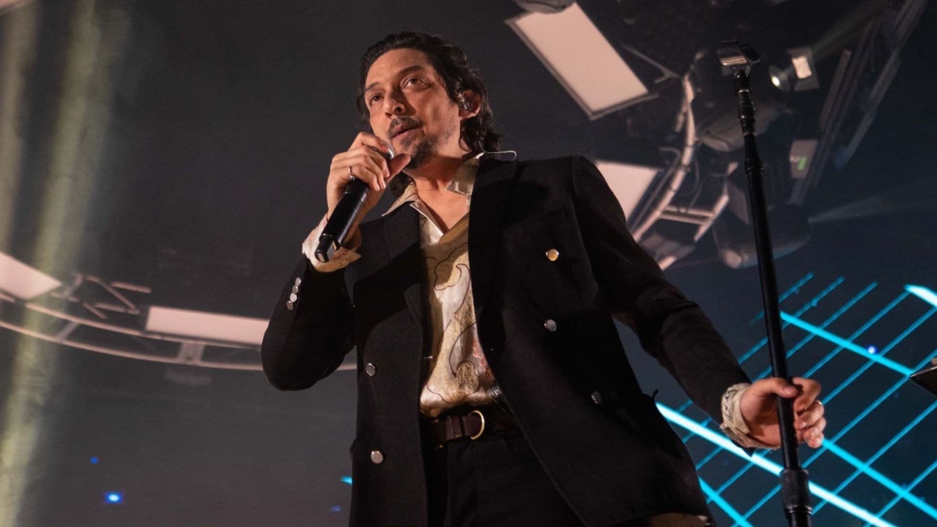 ¿Regresa a Zoé? León Larregui Habla de Concierto en Vive Latino 2025