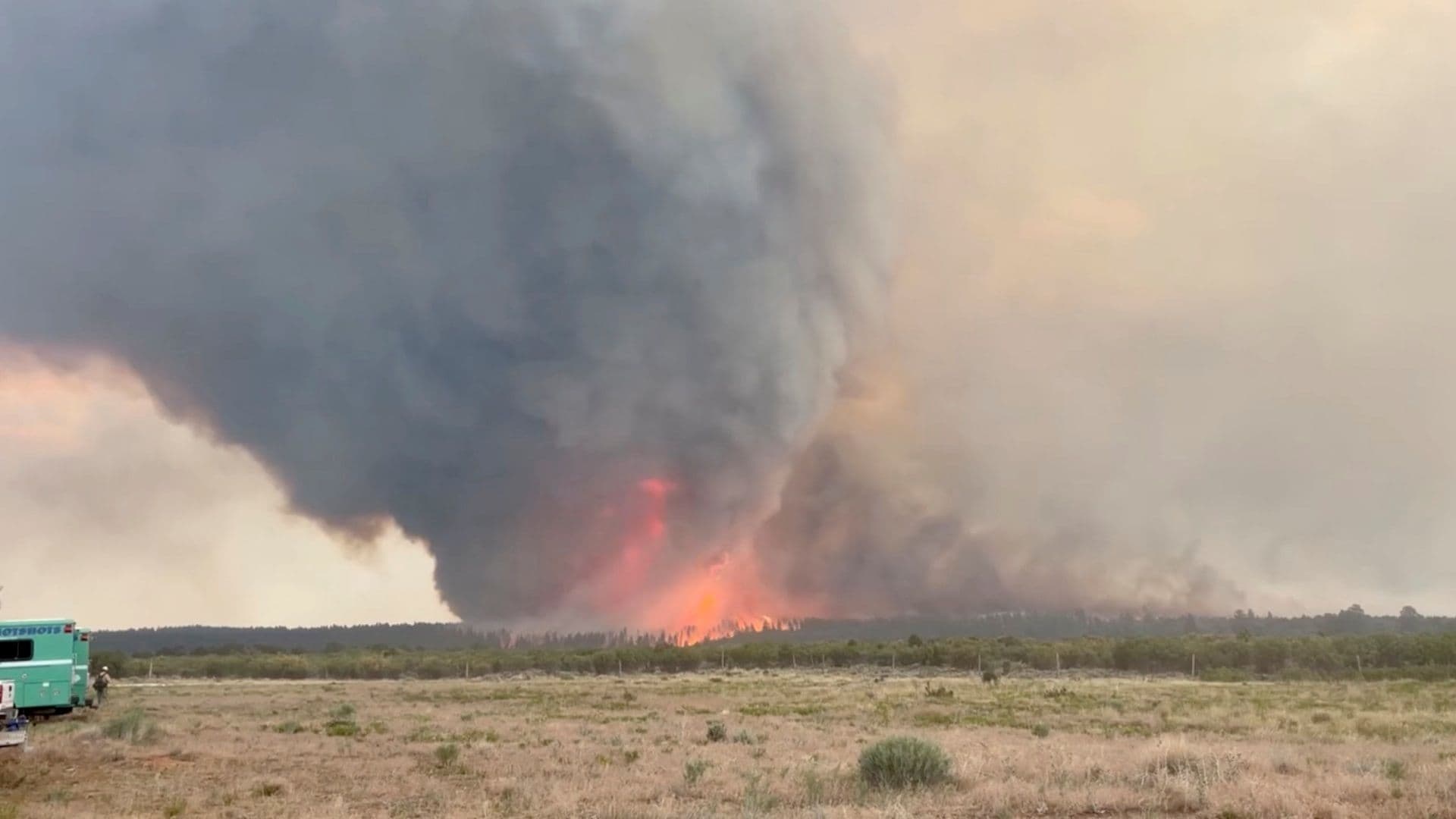Video | Espectacular Tornado de Fuego Se Forma en Incendio Forestal de Utah