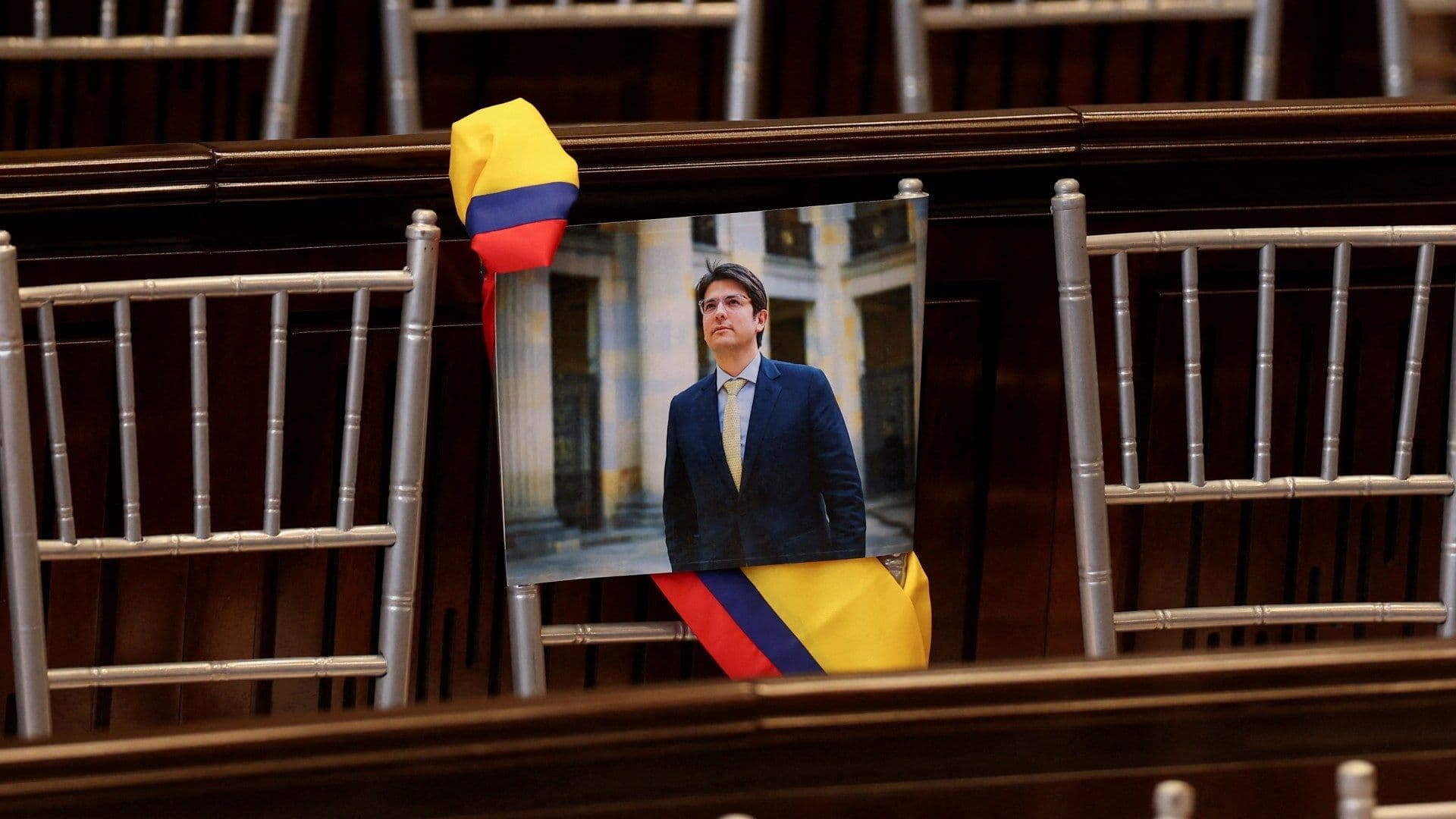 Muere Miguel Uribe Luego de Atentado: ¿Quién Fue el Precandidato Presidencial en Colombia?