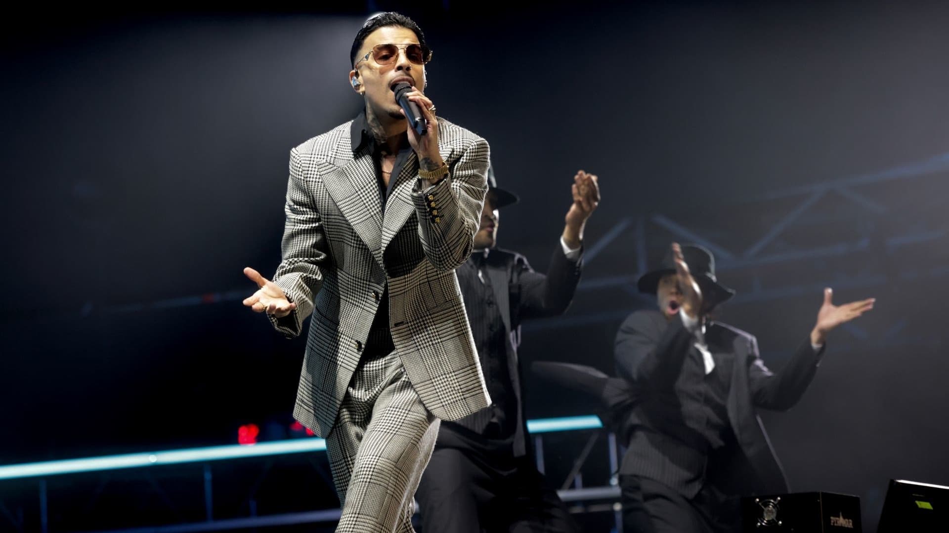 Rauw Alejandro Hace Bailar Salsa al Flow Fest 2024 en el Autódromo Hermanos Rodríguez