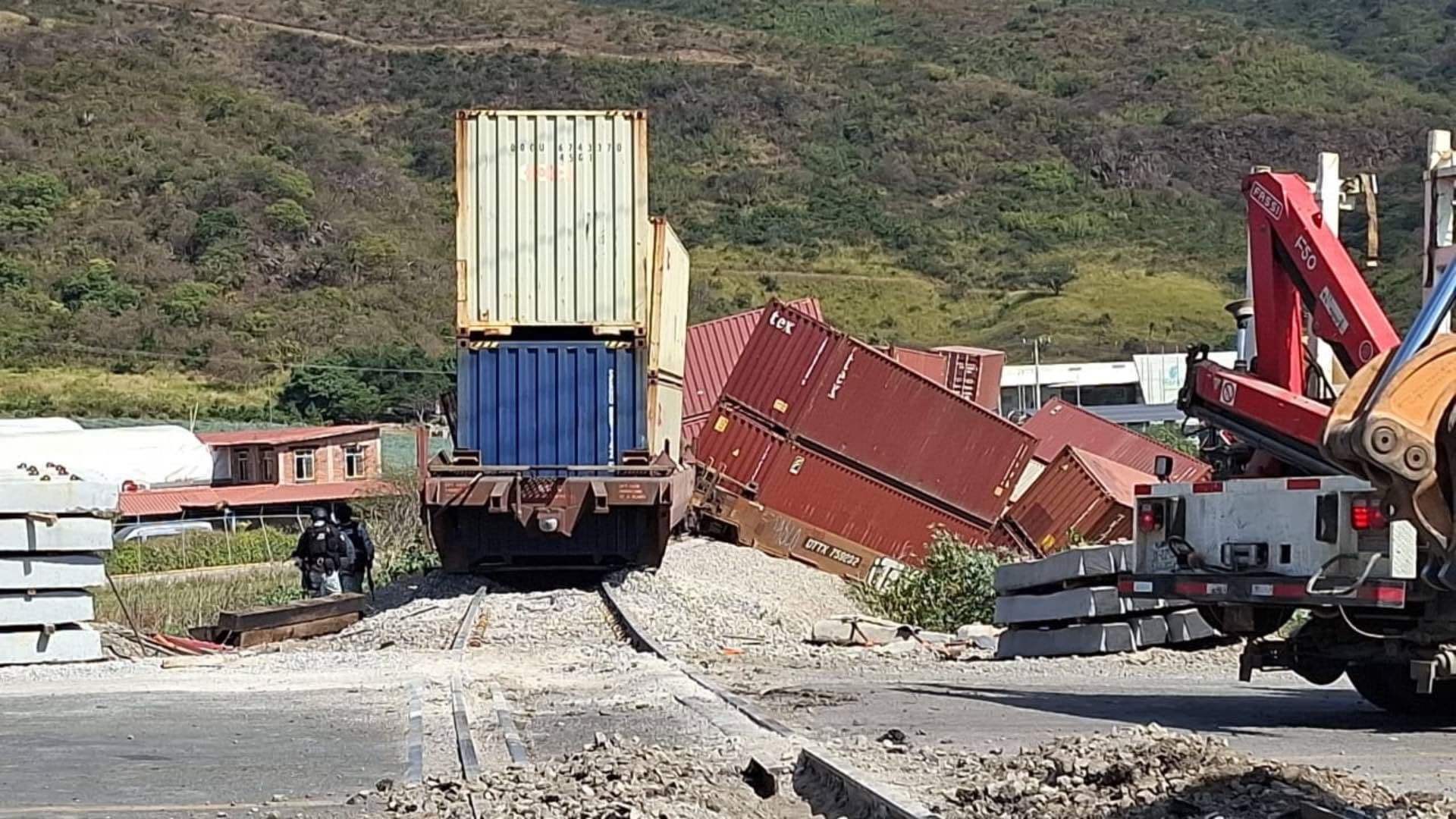 Descarrila Tren en Carretera Ciudad Guzmán a Zapotiltic; La Vía Permanece Cerrada