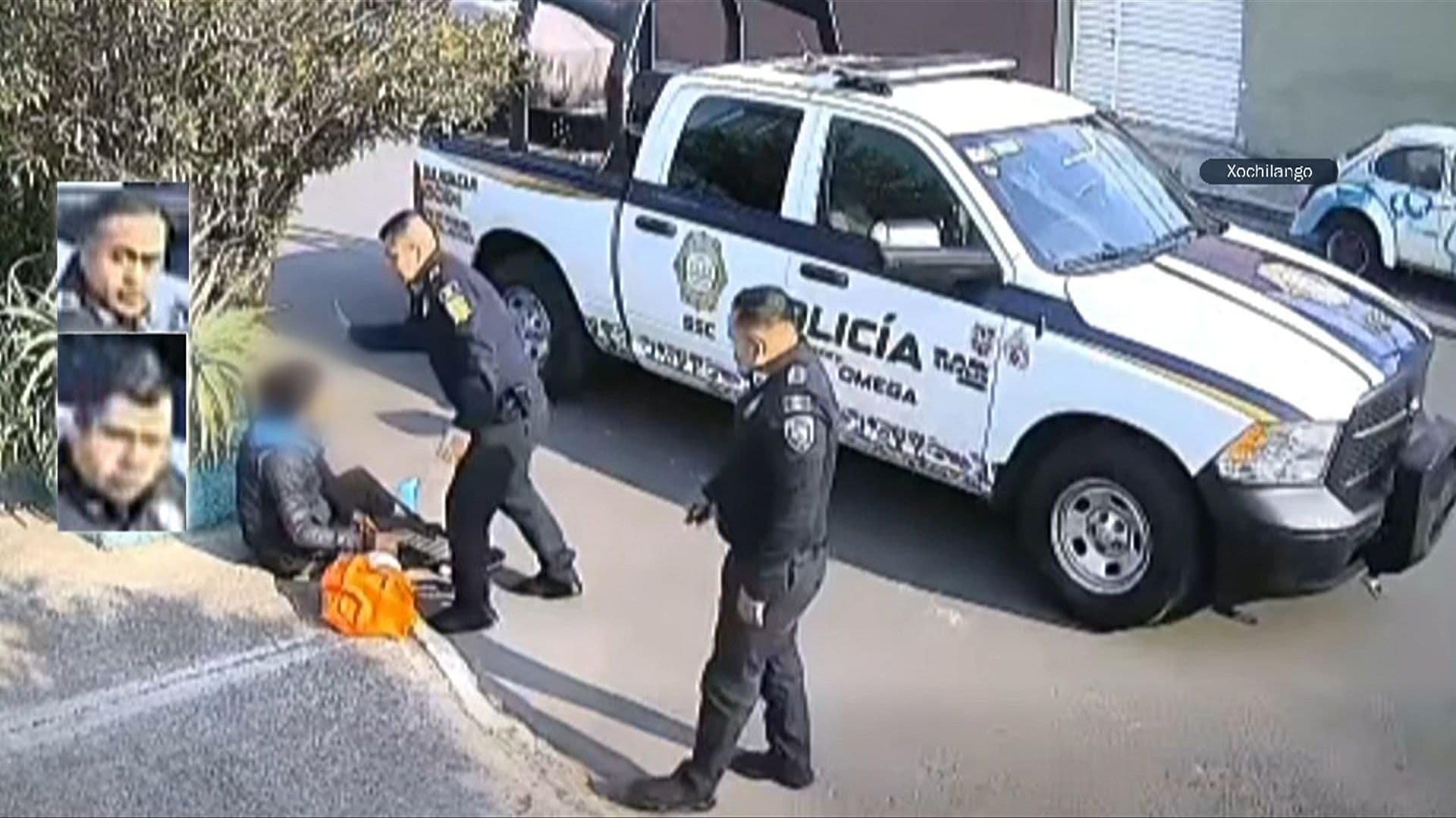Captan a Policías Presuntamente Robando a Joven en Coapa, CDMX: Video