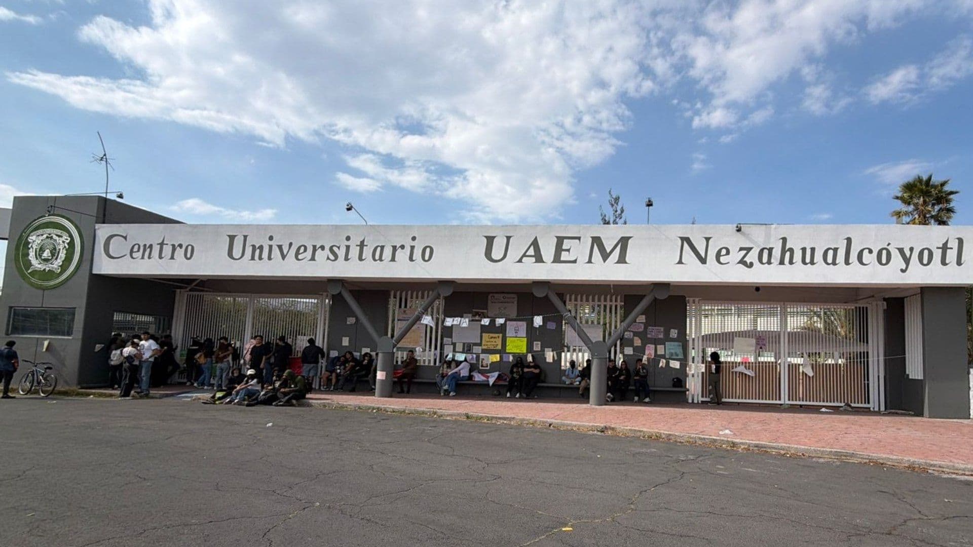 ¿Qué Pasó en la UAEM? Alumnos Toman Plantel Neza en Edomex; Denuncian Casos de Agresión Sexual