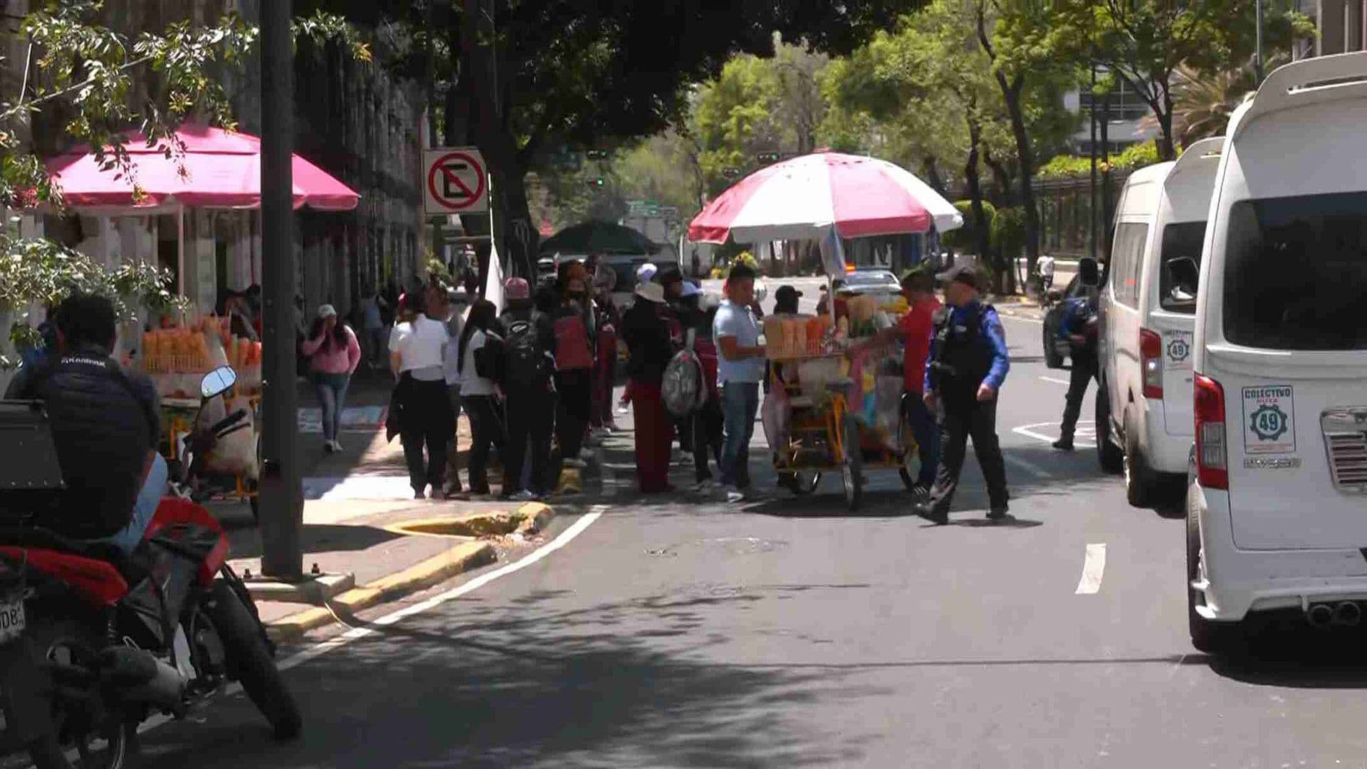 Estudiantes de Ecatepec Realizan Bloqueo en Bucareli, CDMX; Así se Encuentra el Tráfico en la Zona