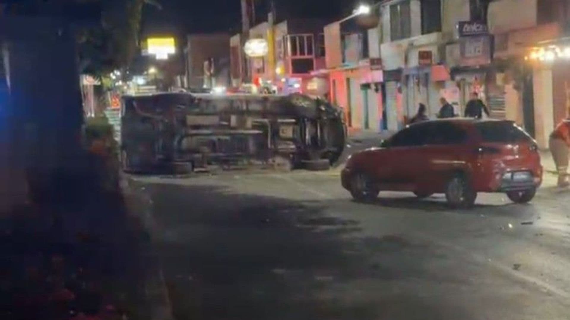 Balacera y Persecución Termina en Choque con Volcadura en Tecamachalco, Puebla