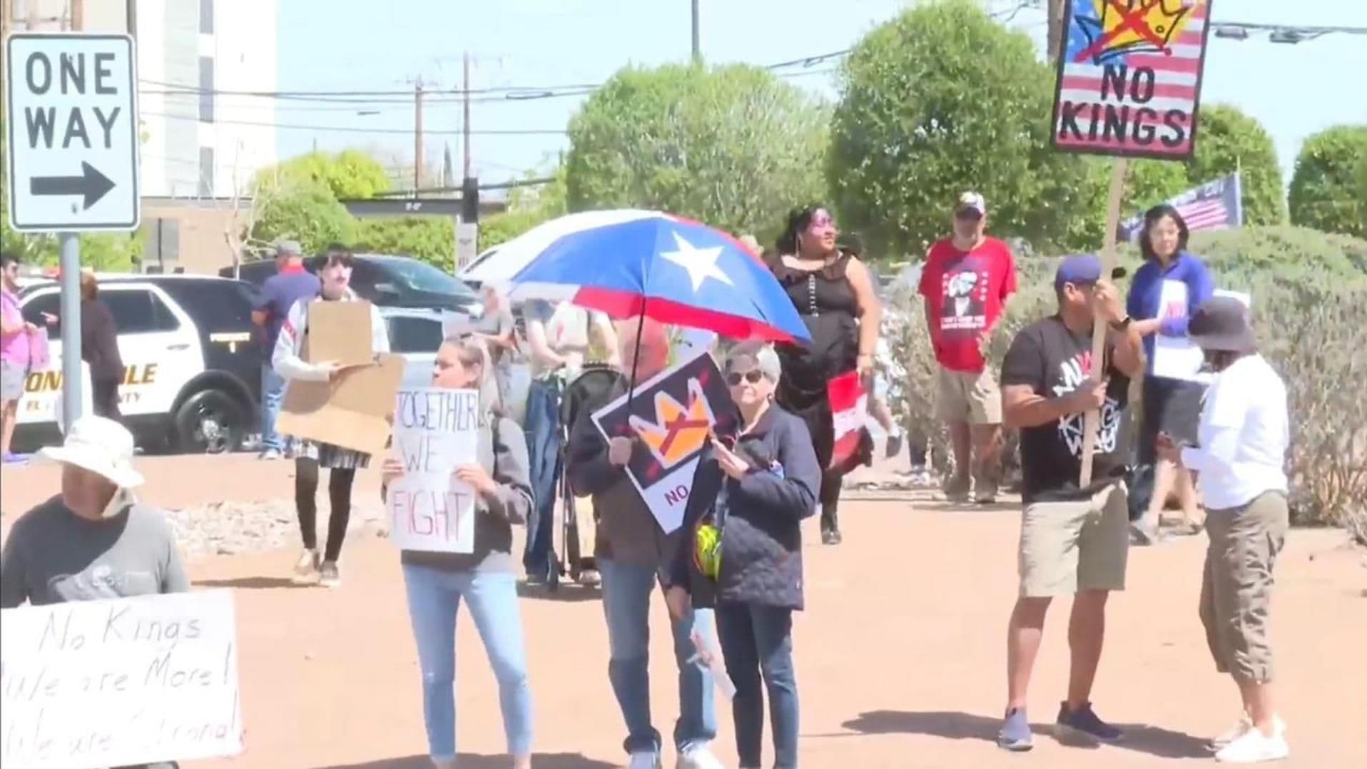 Se Manifiestan en El Paso, Texas, Durante “No Kings Day” Contra Políticas Migratorias