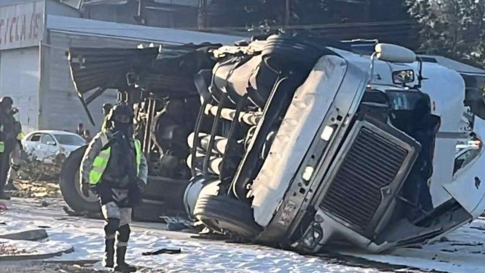 Choque Múltiple en Autopista Toluca-Zitácuaro, en Michoacán, Deja Muertos y Lesionados