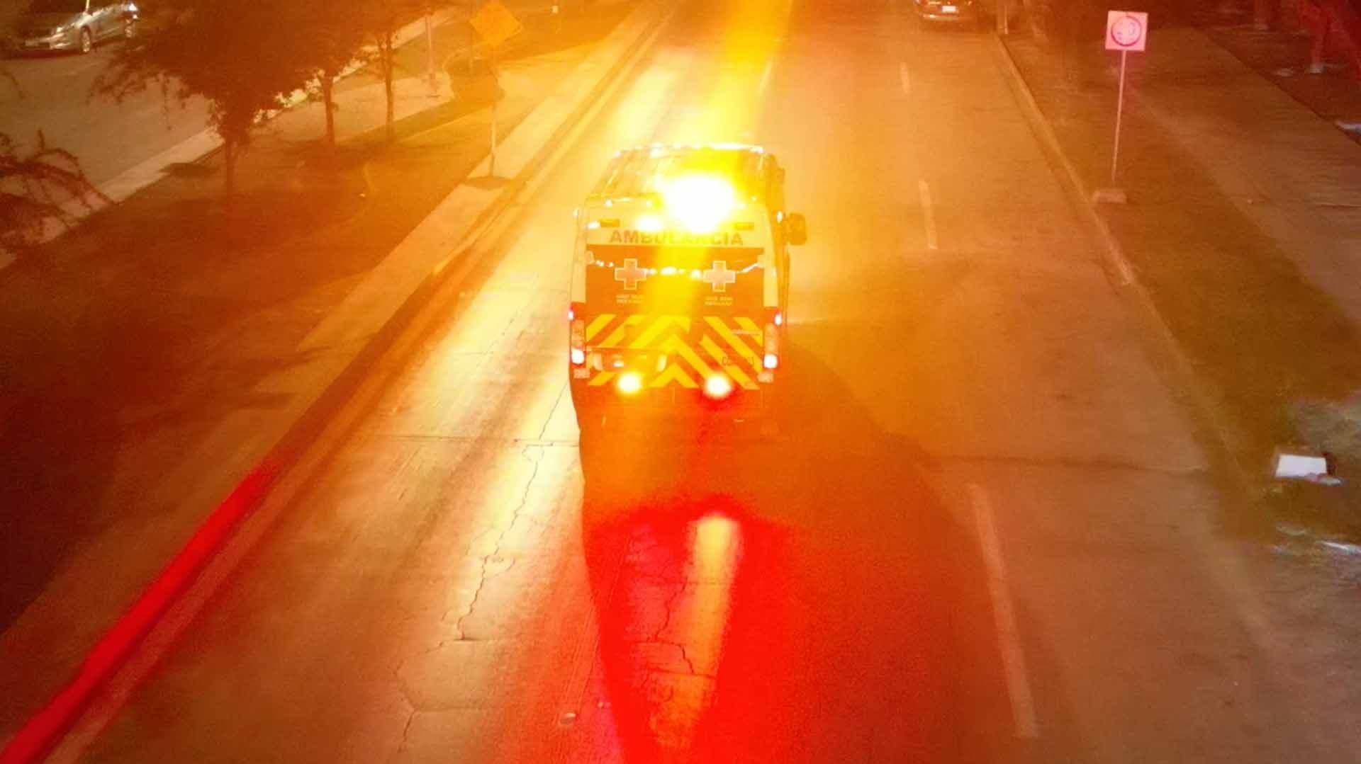 Motociclista Sufre Traumatismo Craneoencefálico al Ser Arrollado en Torreón; Conductor Huyó