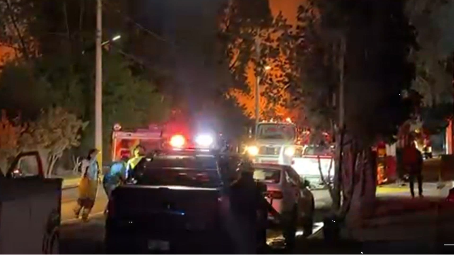 Se Registra Fuerte Incendio en la Zona Industrial en el Parque Fundidores de San Luis Potosí