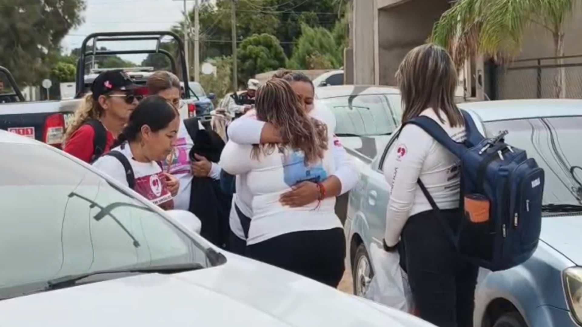 Realizan Velorio de Marco Antonio Sauceda, Hijo Desaparecido de Ceci Flores, en Bahía de Kino