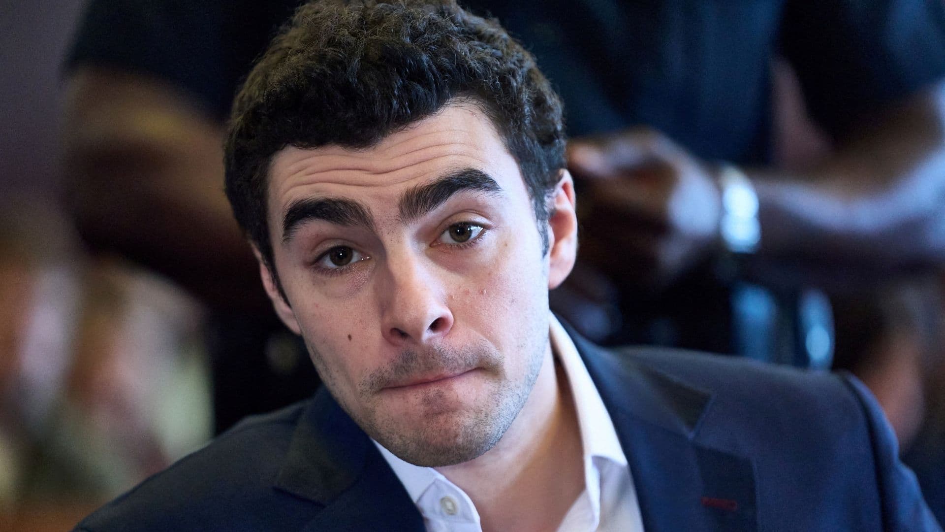 El Juicio Federal de Luigi Mangione se Pospone a Finales de Octubre