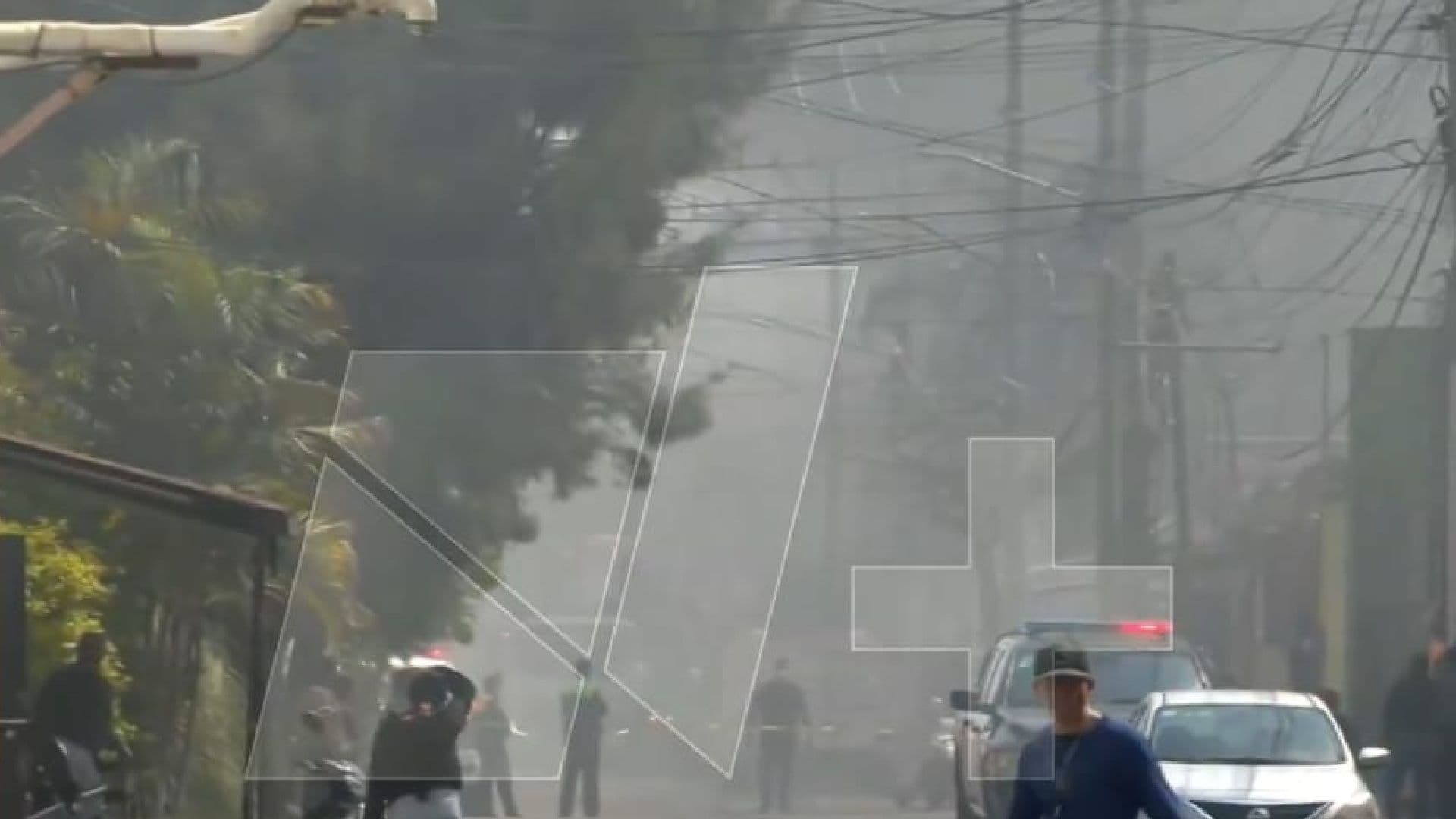Fuerte Incendio Consume Bodega de Muebles en la Comunidad de Coyula, en Tonalá