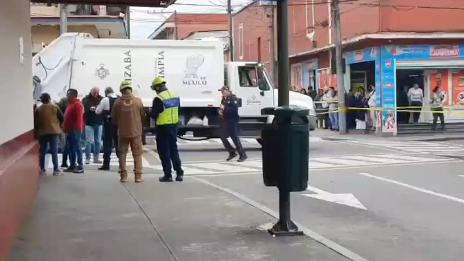 Ciclista Muere Atropellado por Camión Recolector de Basura en Orizaba, Veracruz