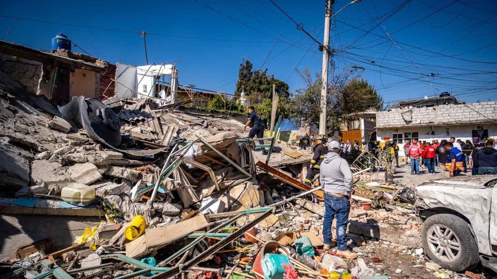 Evalúan Daños Tras Explosión de Gas LP en Una Casa de Coacalco en Edomex