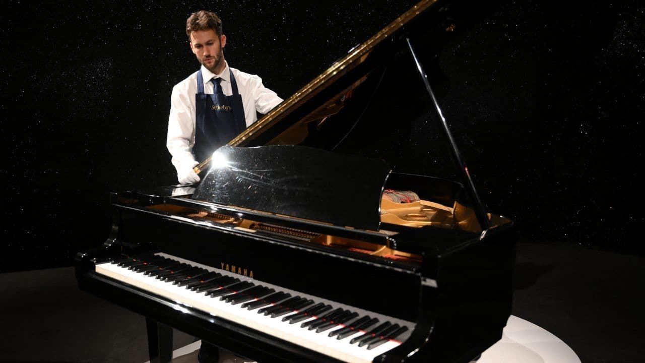Subastan Piano de Freddie Mercury por 2 Millones de Dólares