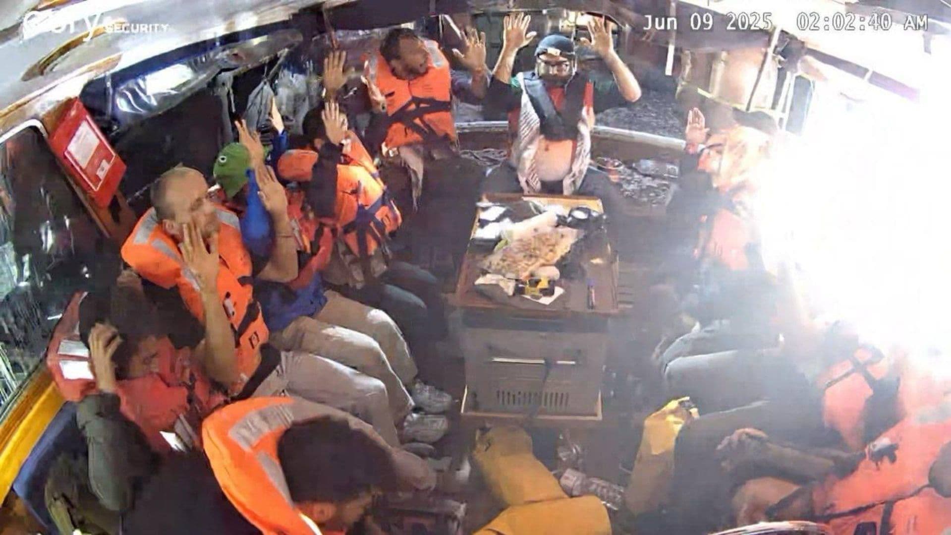 Fuerzas Israelíes Capturan a Tripulación del Barco Madleen, en el que Viajaba Greta Thunberg