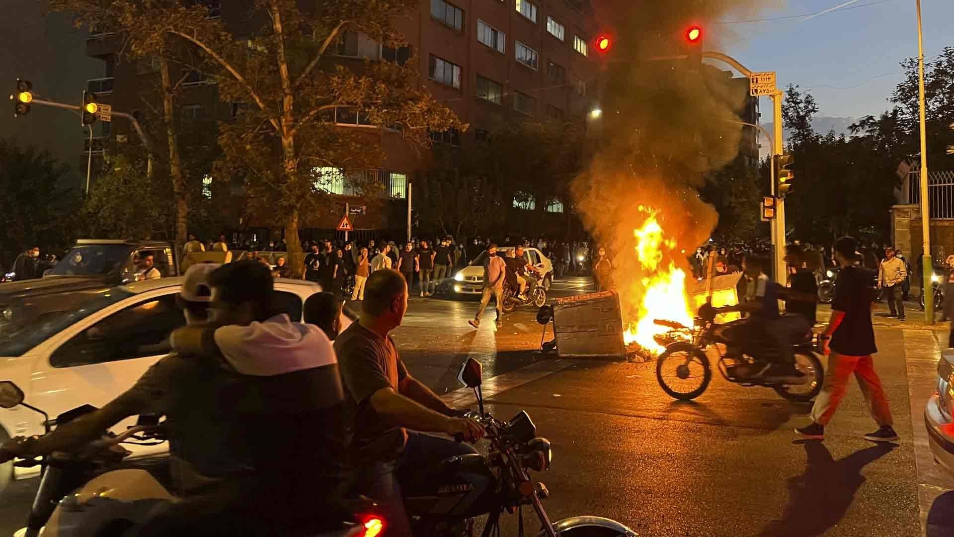 Irán Condena a Muerte a Otro Detenido en Protestas por Mahsa Amini